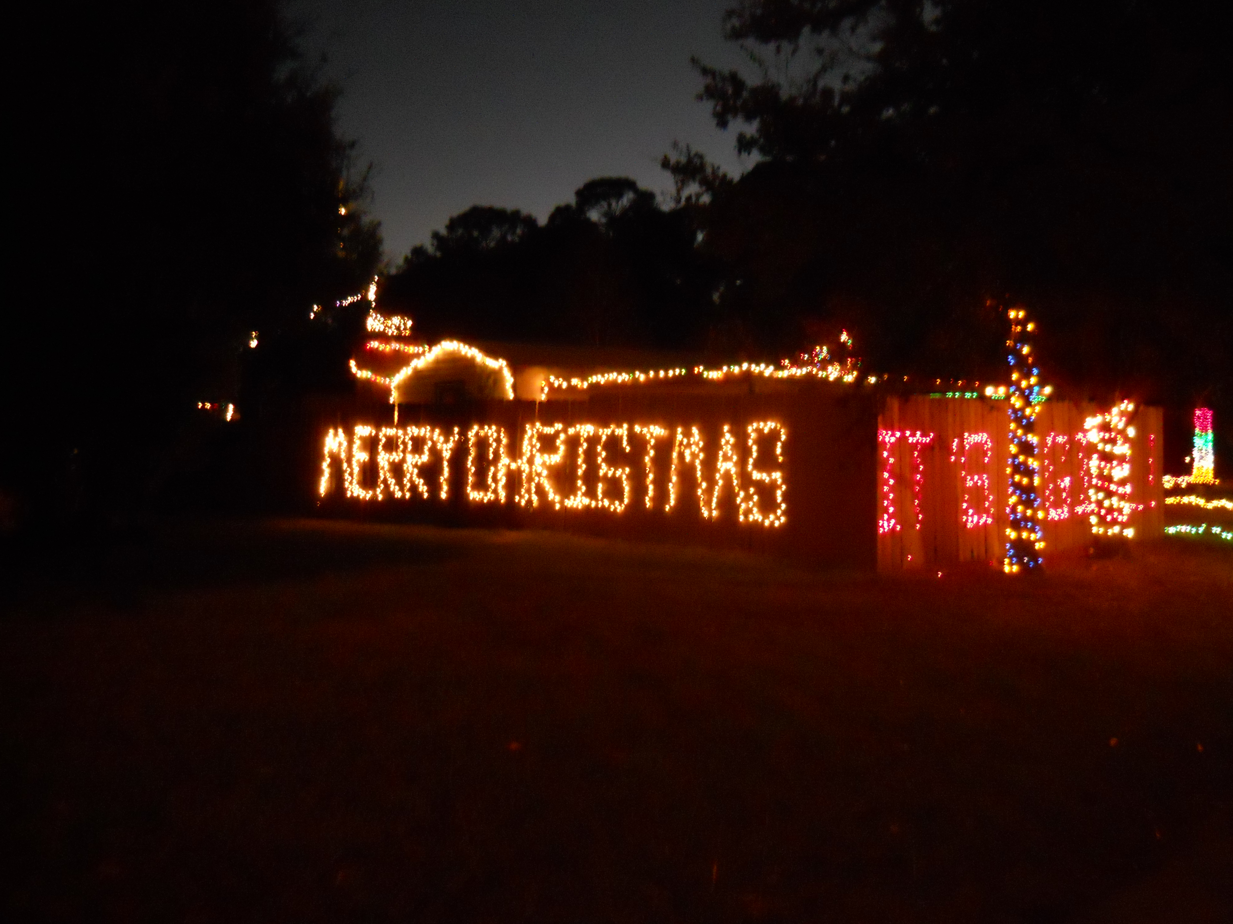 christmaslightaddict  Christmas Lights!!